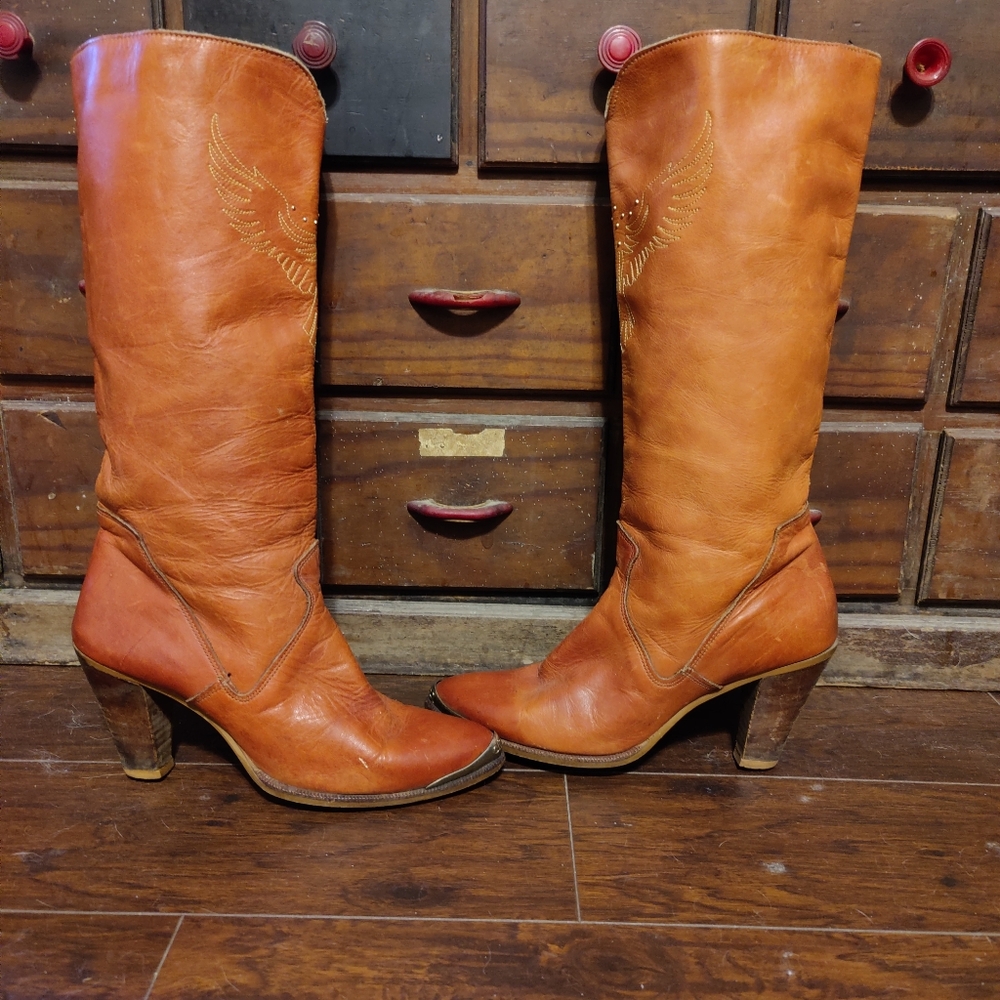 Vintage Dingo Boots Embroidered Eagle Brass Toe Brass Studs Leather 8.5 - Picture 4 of 11